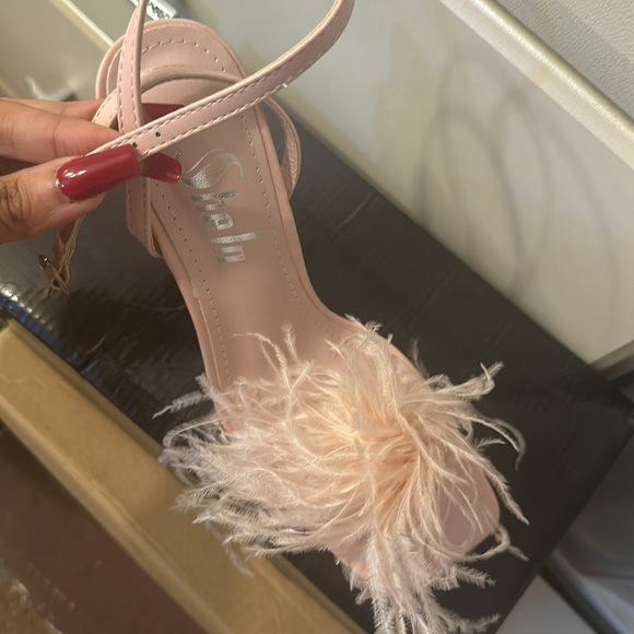 Feather Heels - Picture 2 of 2